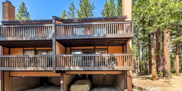 1439 Ski Run Boulevard