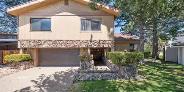 379 Crystal Court