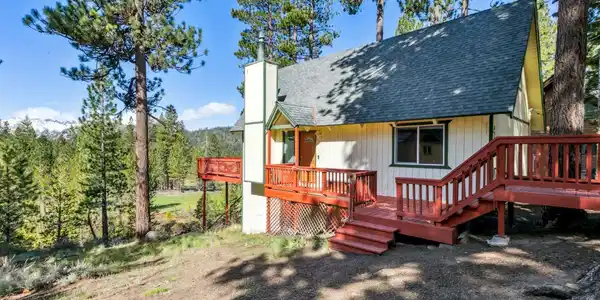 854 Muskwaki Drive