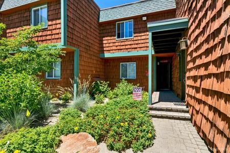 2081 Venice Drive