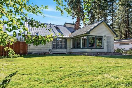 1011 Ham Lane