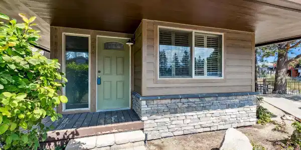 2071 Venice Drive