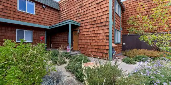 2081 Venice Drive