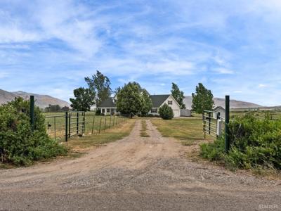 801 Larson Lane