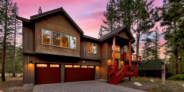 2810 Saint Nick Way
