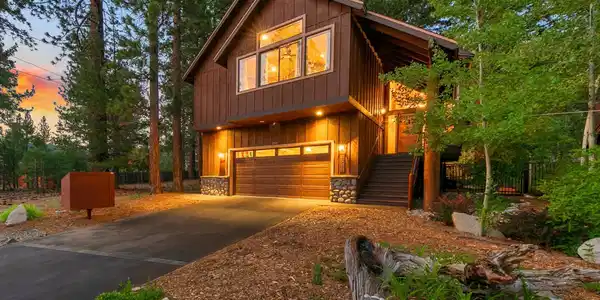 2521 Blitzen Road