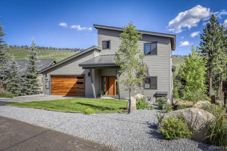 1319 Mount Diablo Circle