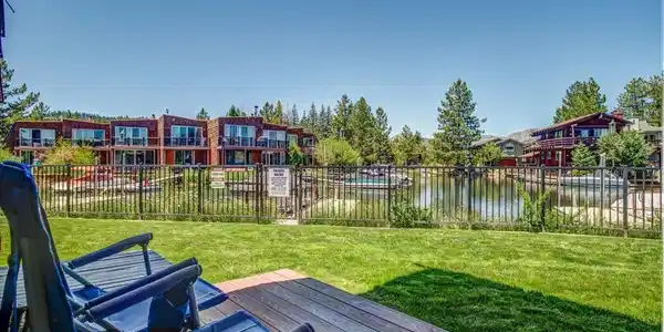 2081 Venice Drive