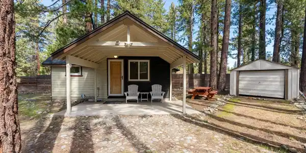 1247 Heather Lake Road