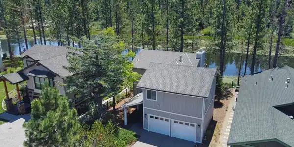 2052 Venice Drive