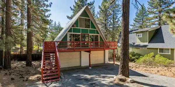 1356 Knoll Lane
