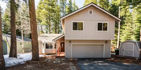 1547 Aztec Way