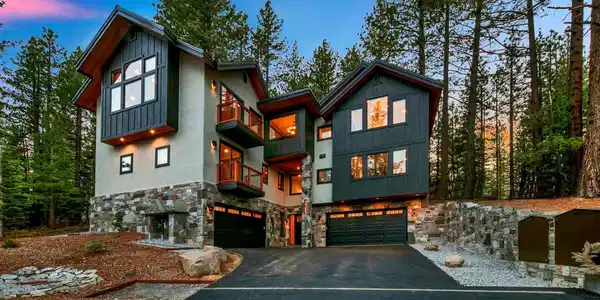 1385 Pioneer Trail