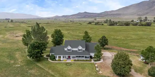 801 Larson Lane