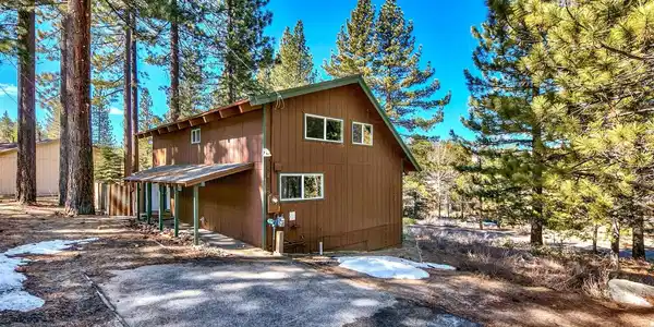 1700 Black Bart Ct