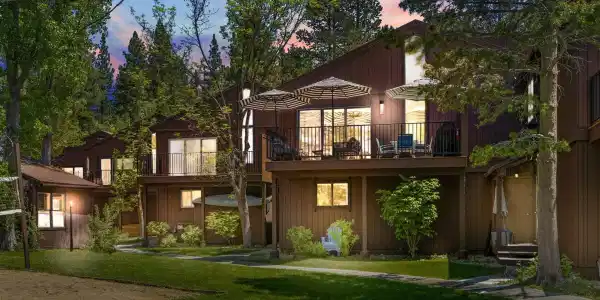 2560 Lake Forest Road