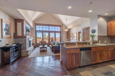 3001 Northstar Drive # 305, Truckee CA 96161