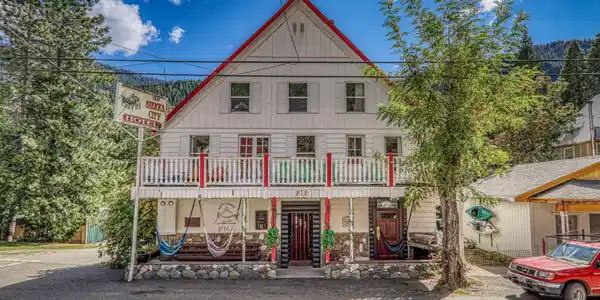 210 & 212 Main Street, Sierra City CA 96125