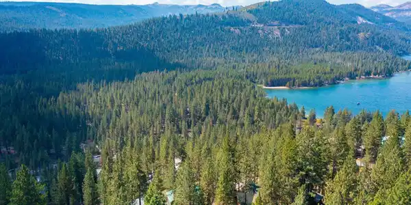 12605 E Sierra Drive, Truckee CA 96161