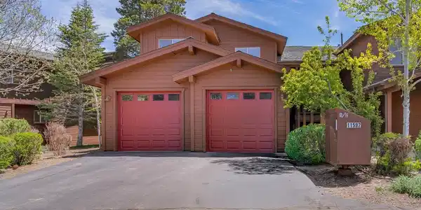 Image 3: Front Exterior