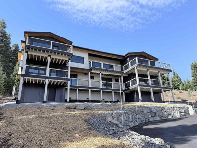 13094 Skislope Way