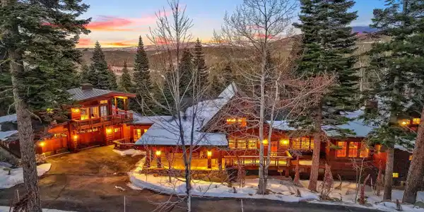 2221 Silver Fox Court