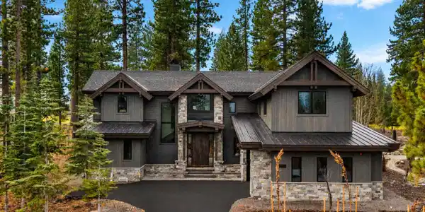 9400 Heartwood Drive, Truckee CA 96161-5208