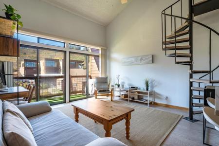 11591 Snowpeak Way # 407, Truckee CA 96161