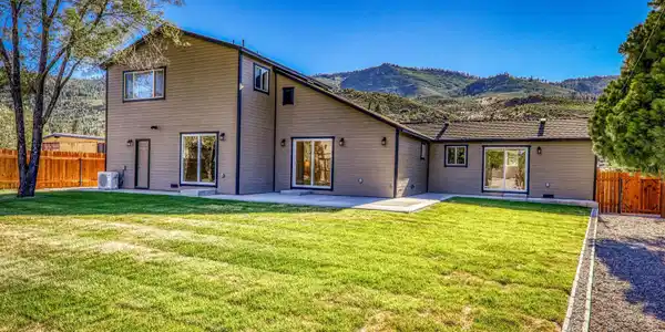 330 Sierra Lane
