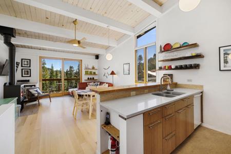 2101 Scott Peak Place