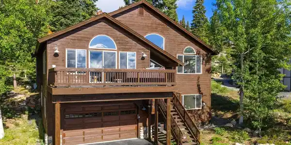 11648 Rhineland Avenue, Truckee CA 96161