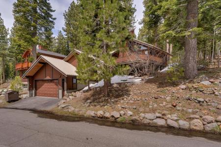 3526 Chamonix Road