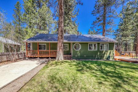 10411 Saint James Place