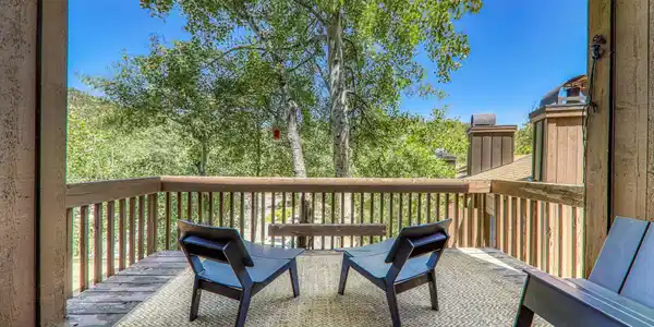 3003 Meadow Court