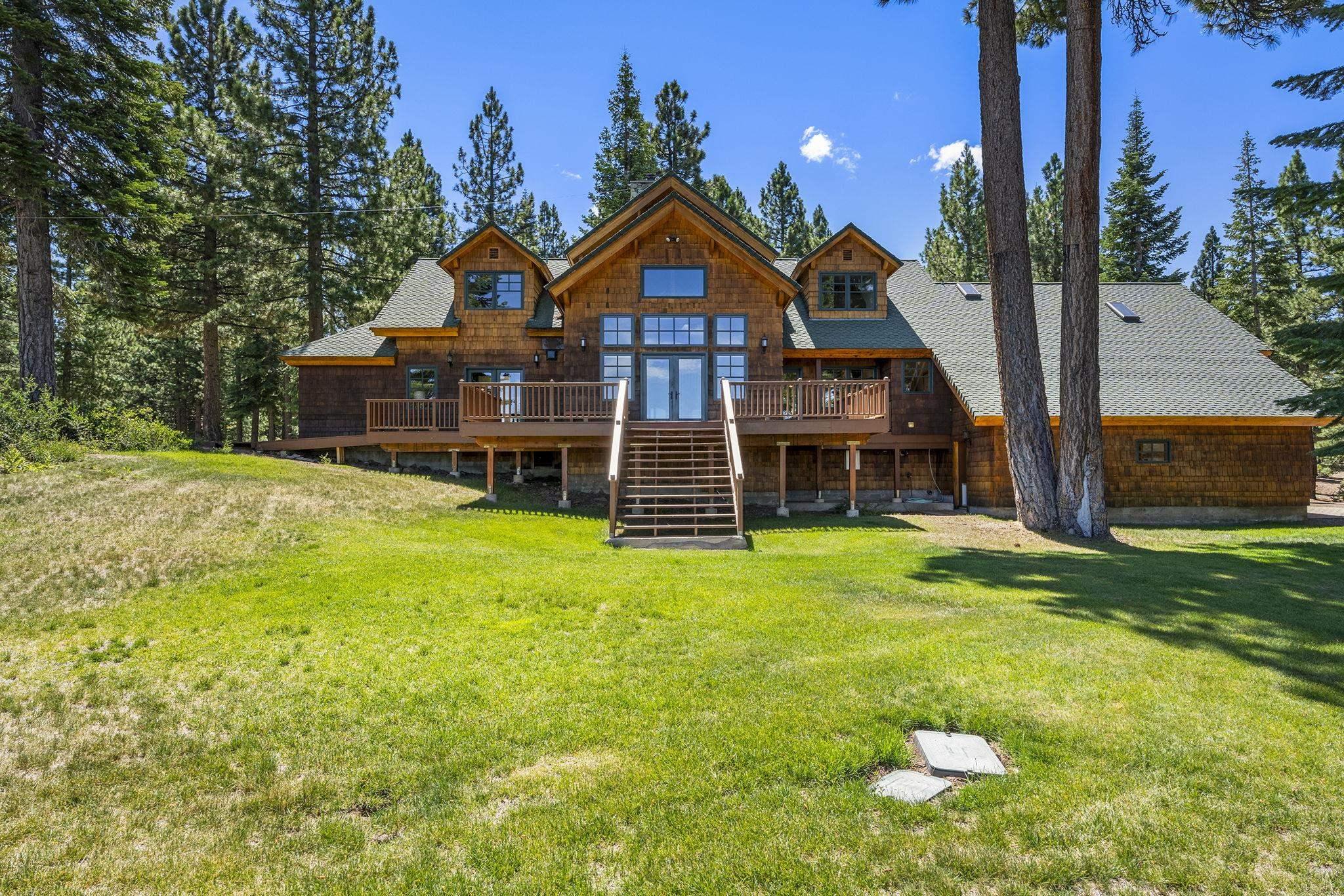 Image 1: Beautiful Mountain Home with the Back Lawn