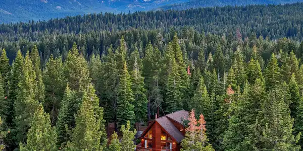 12611 Muhlebach Way, Truckee CA 96161-6429