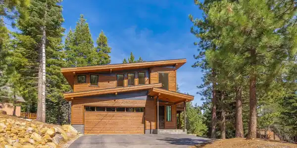 10947 Zermatt Drive, Truckee CA 96161