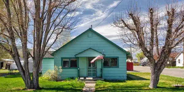 609 3rd Street, Loyalton CA 96118