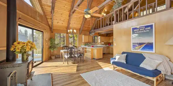 7704 Cascade Road