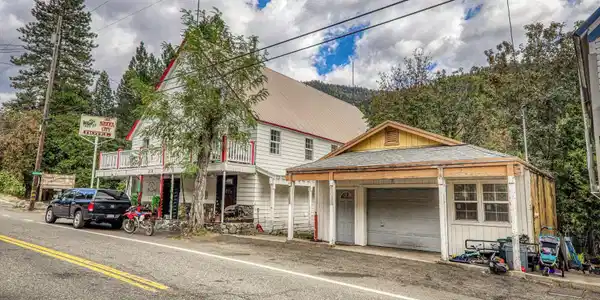 212 Main Street