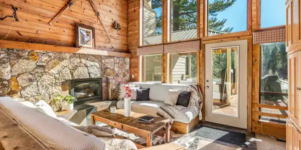 519 Wolf Tree, Truckee CA 96161-0000