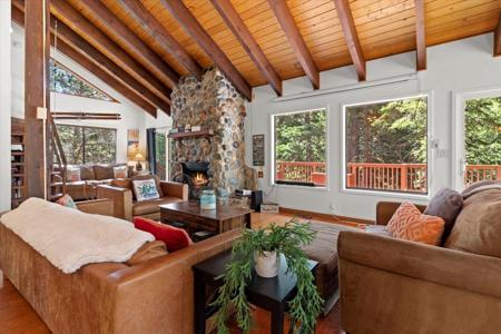 1285 Jester Court