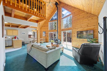 3348 Hillside Drive