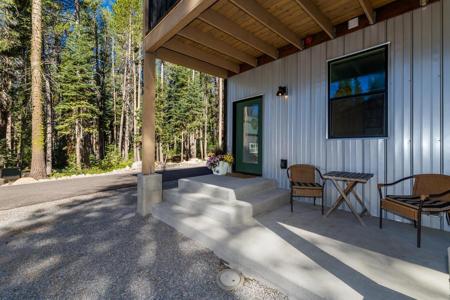 21166 Donner Pass Road