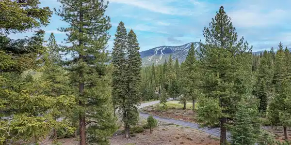 10644 Talus Court, Truckee CA 96161