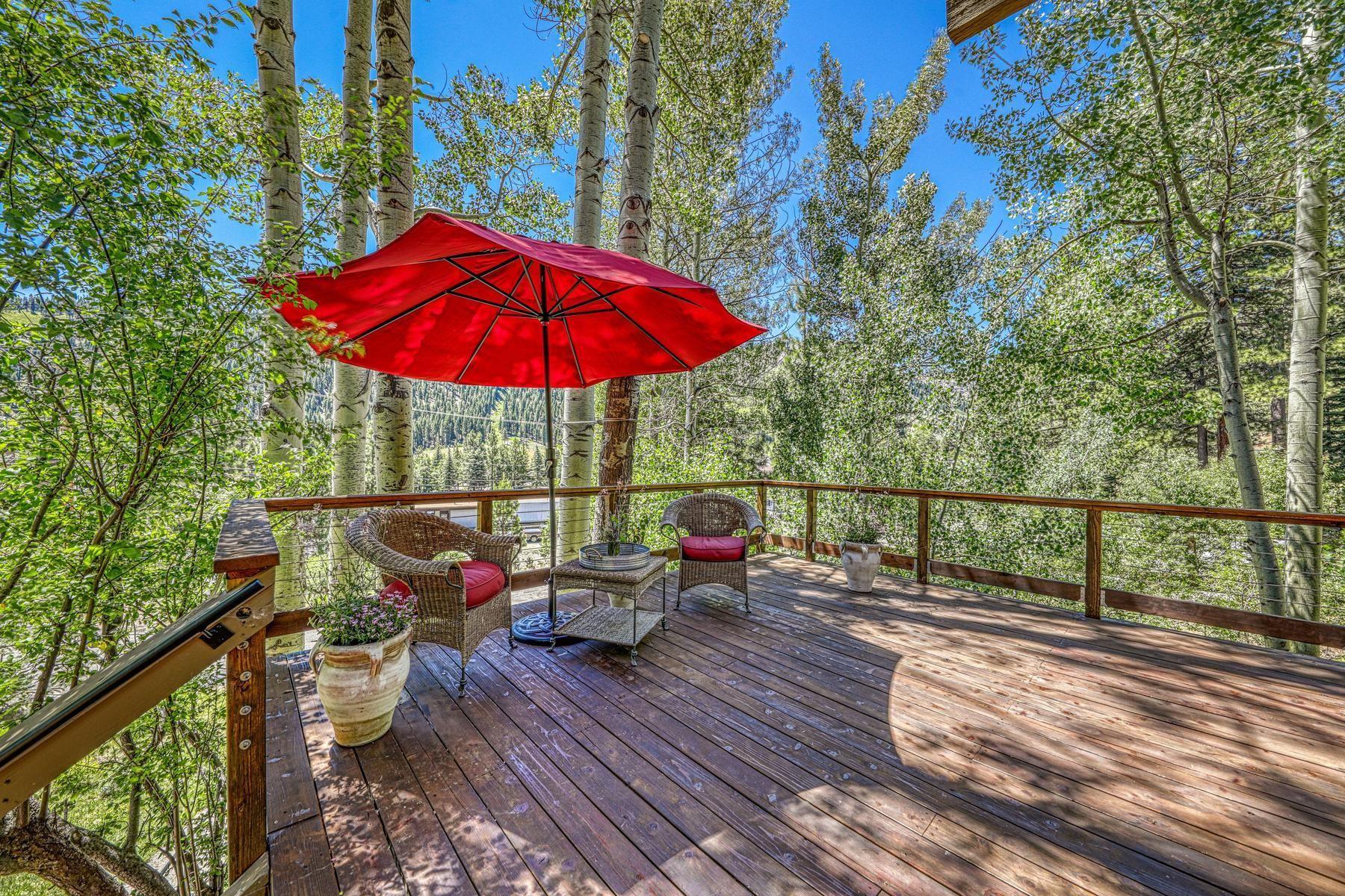 Image 1: Beautiful & Private Mountain Views