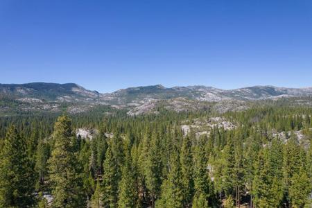 11820 Eagle Lakes Road, Soda Springs CA 95728