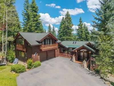 2211 Silver Fox Court, Truckee CA 96161