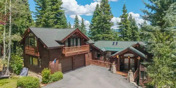 2211 Silver Fox Court, Truckee CA 96161