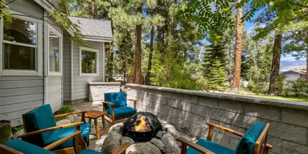 Image 2: Private wooded setting